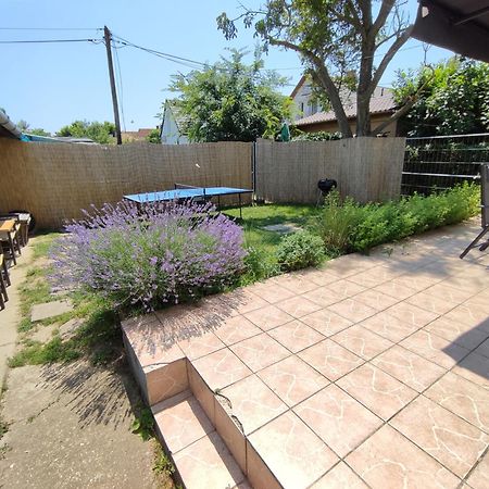 Aranyharmat Apartman Балатонлеле Екстериор снимка