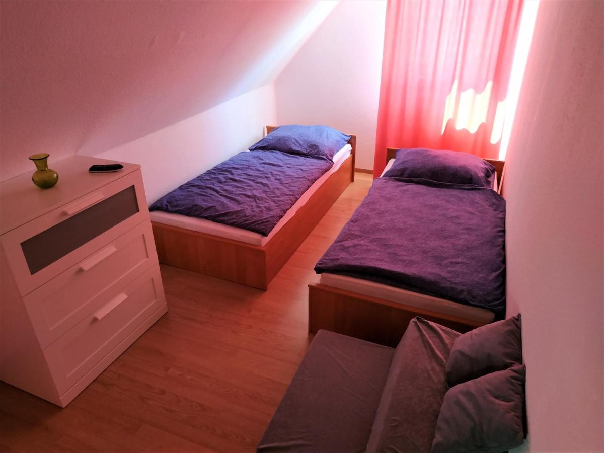 Aranyharmat Apartman Балатонлеле Екстериор снимка