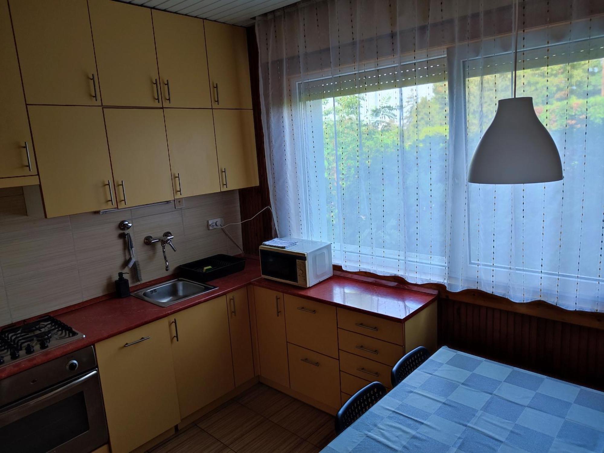 Aranyharmat Apartman Балатонлеле Екстериор снимка
