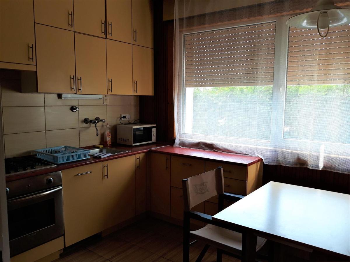 Aranyharmat Apartman Балатонлеле Екстериор снимка